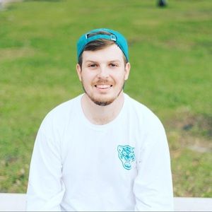 Meet your Posher, Clay